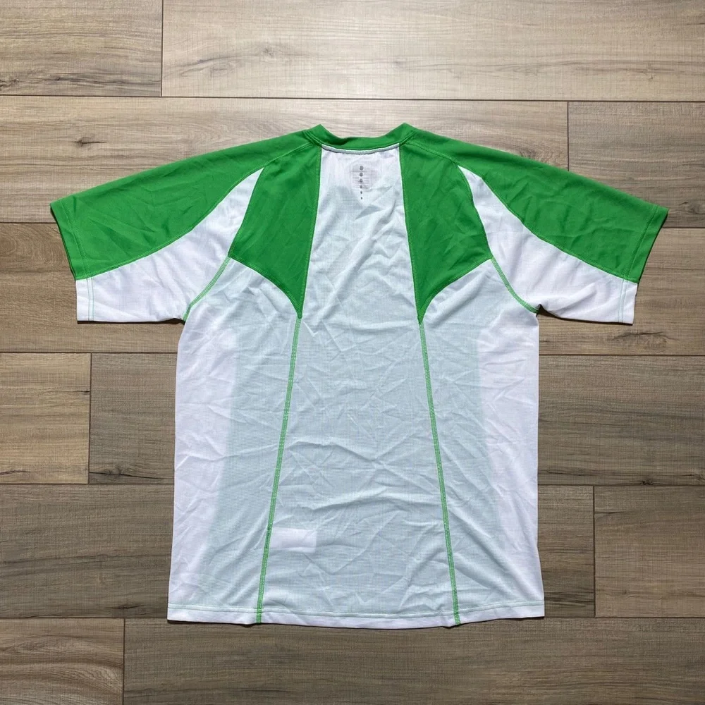 TNF The North Face Men's Vaporwick Short Sleeve T‎ Shirt Size Medium Green White